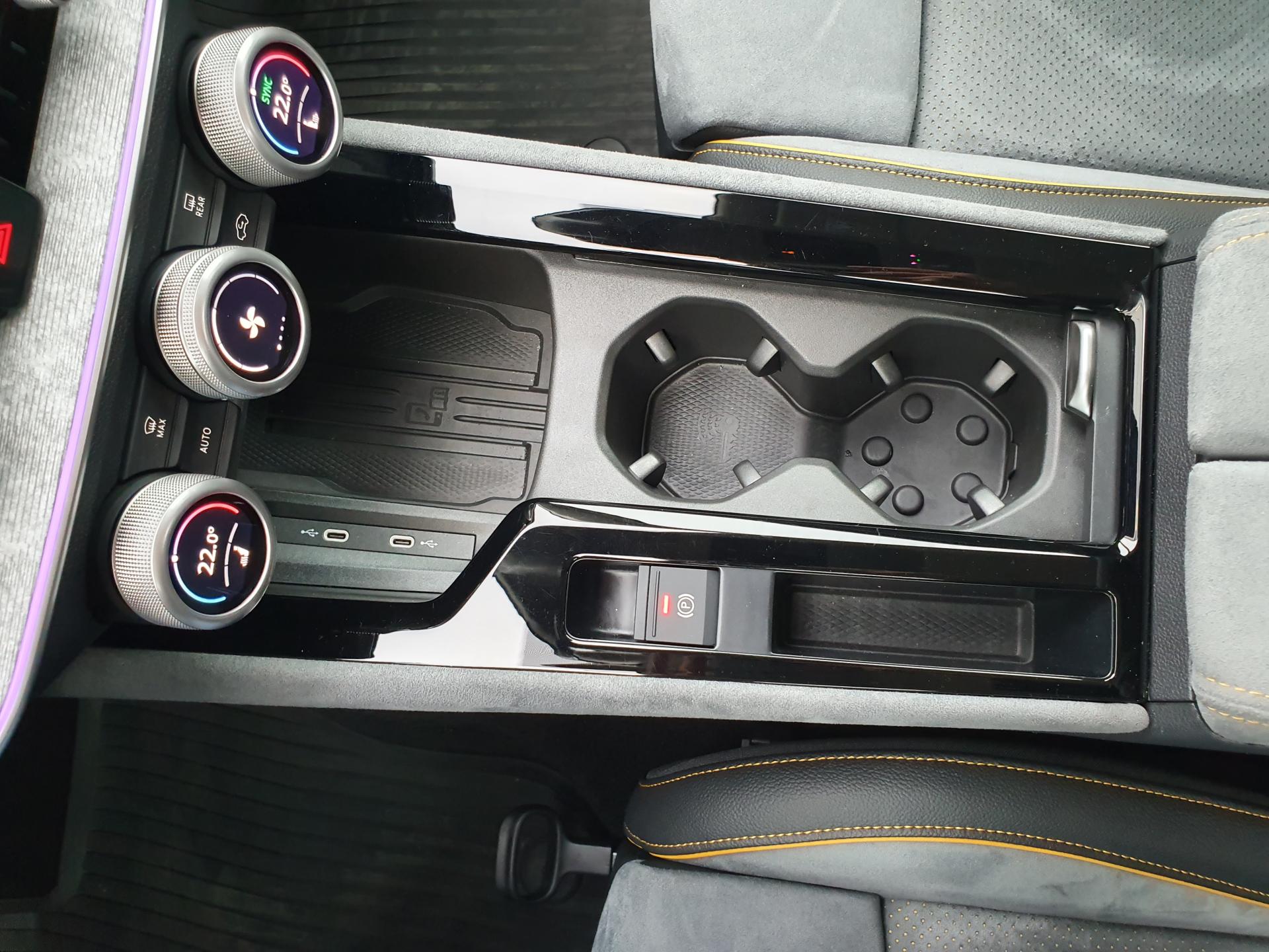 Škoda Superb Selection