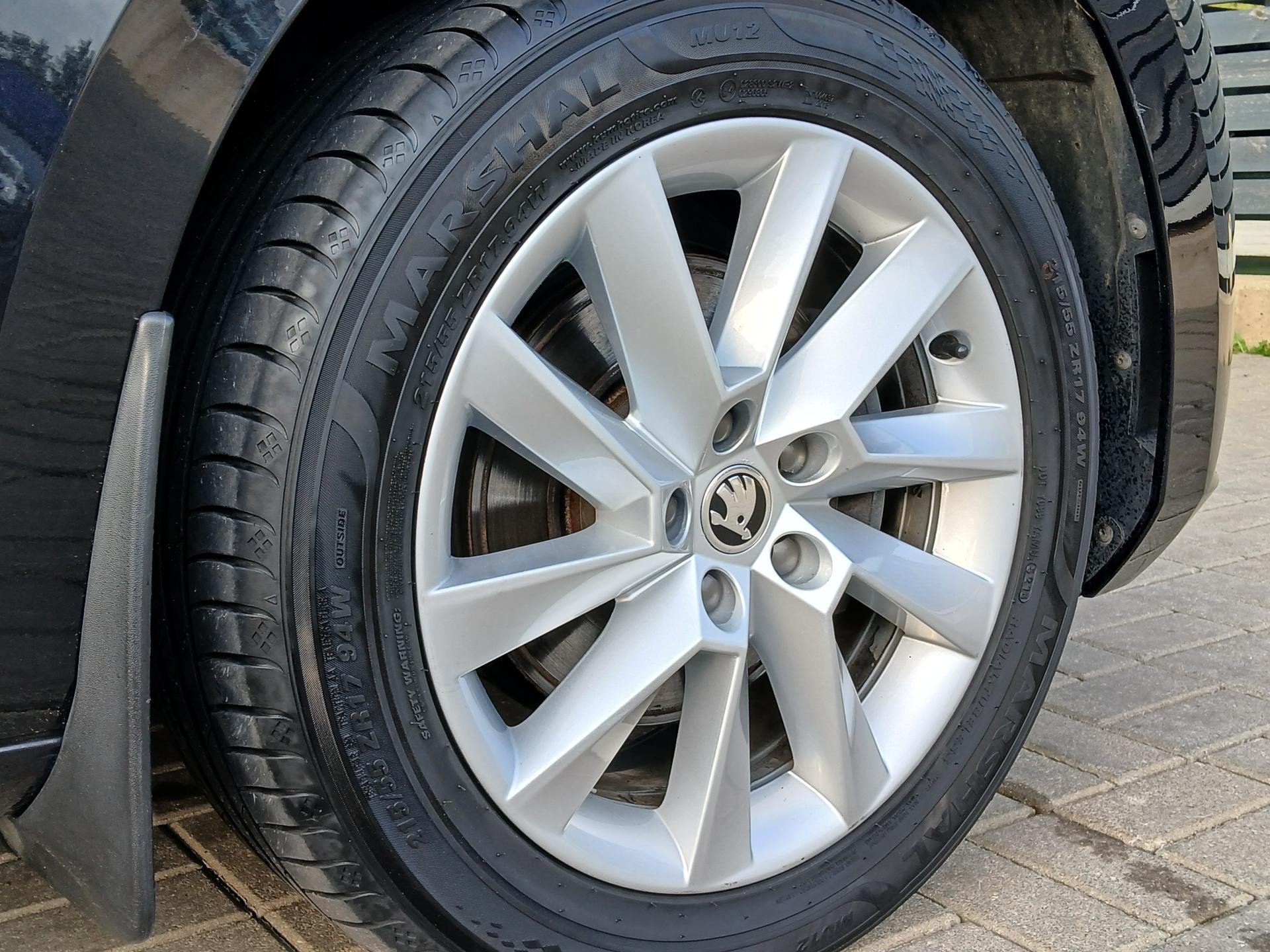 Škoda Superb Ambition