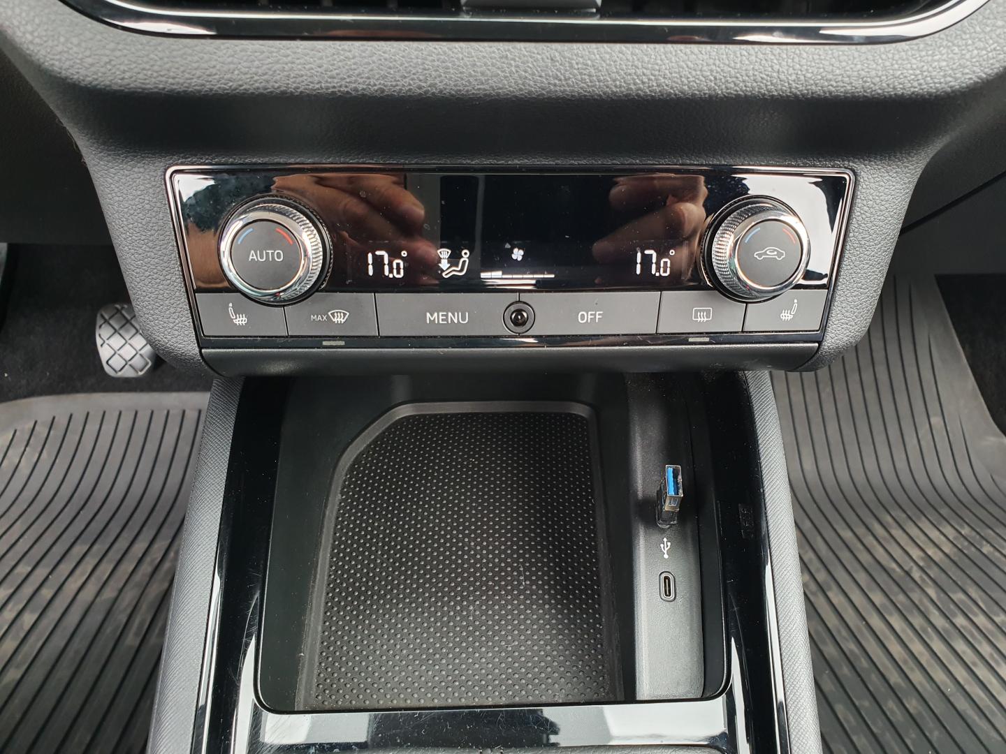 Škoda Kamiq Ambition Plus.