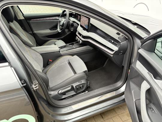 Škoda Superb HB Selection