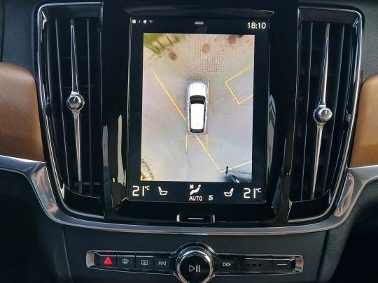 Volvo V90