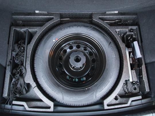 Škoda Karoq Ambition Plus.