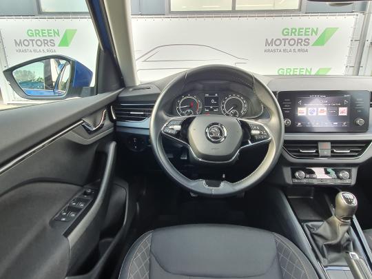 Škoda Kamiq Ambition Plus.