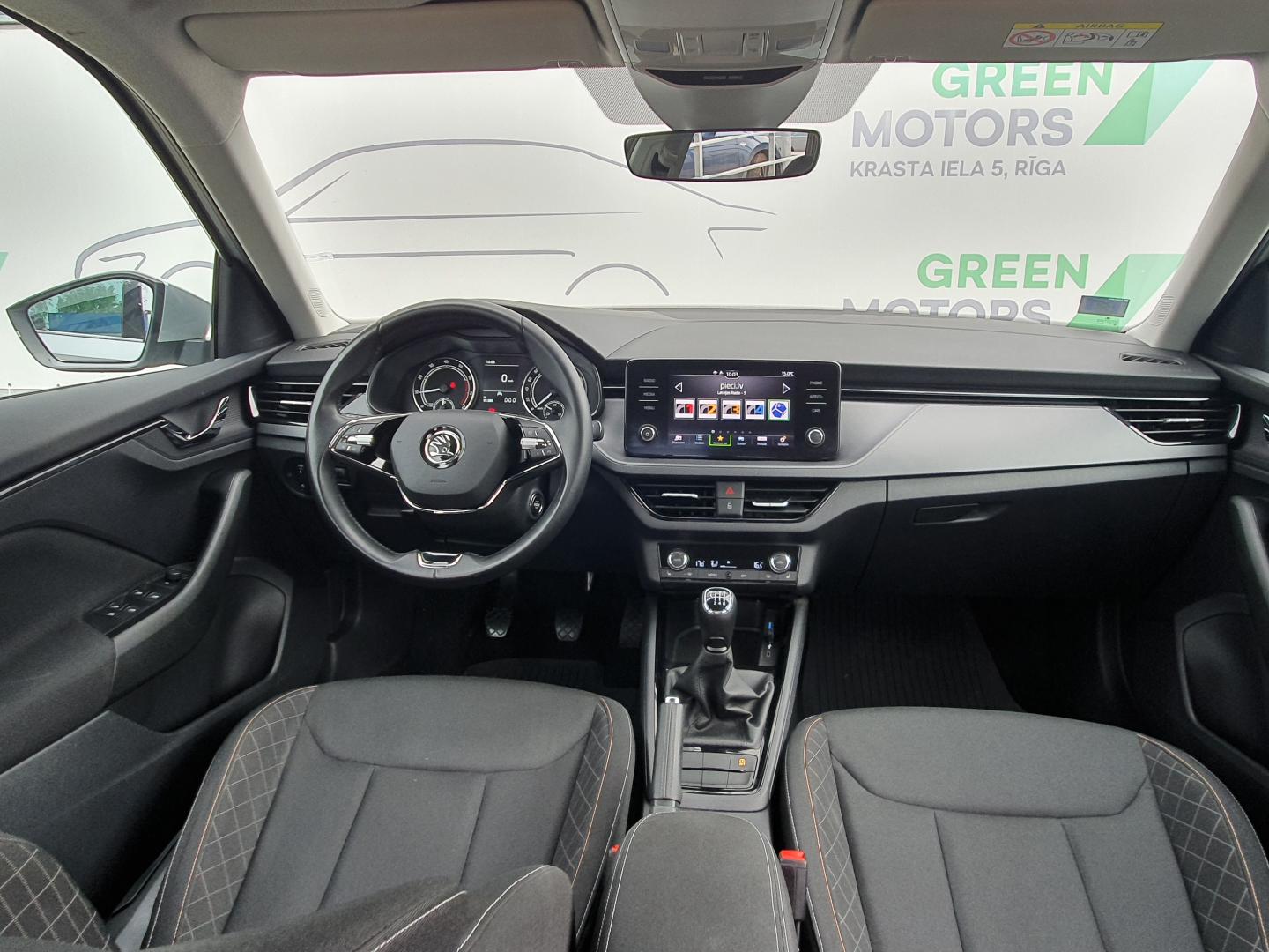 Škoda Kamiq Ambition Plus.