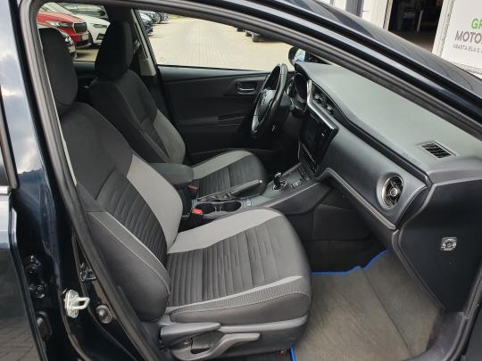 Toyota Auris Combi