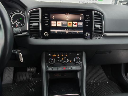 Škoda Karoq Ambition Plus.