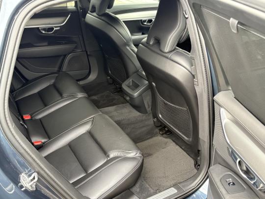 Volvo S90 B5