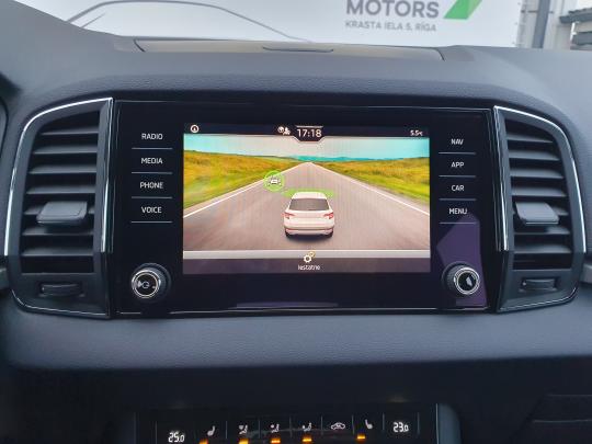 Škoda Karoq Ambition Plus.