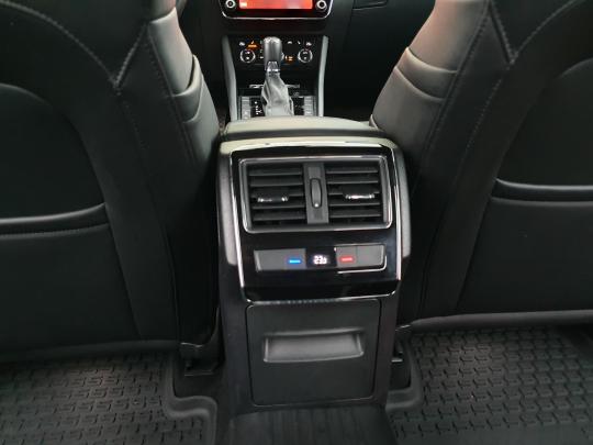 Škoda Superb HB Elegance