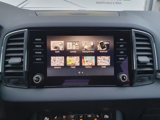 Škoda Karoq Ambition Plus.