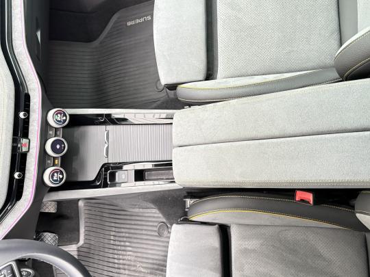 Škoda Superb HB Selection