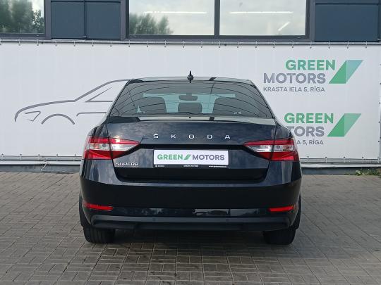 Škoda Superb Ambition