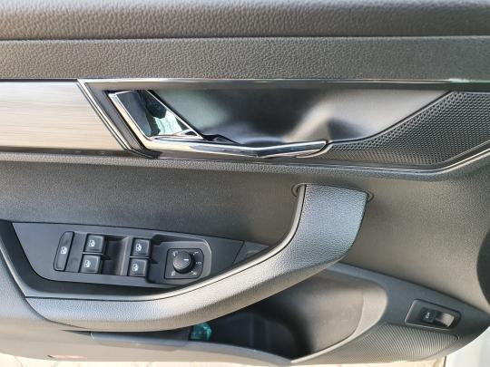 Škoda Karoq Elegance Plus