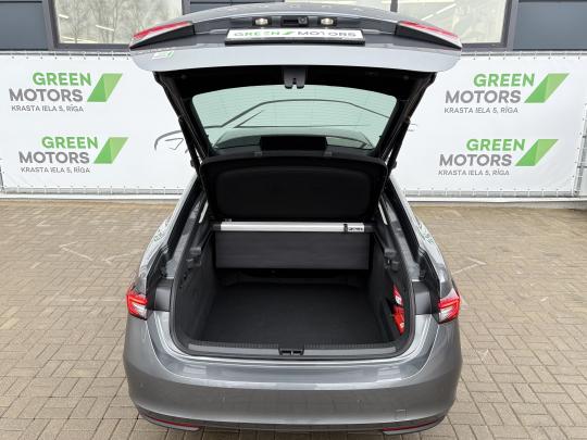 Škoda Superb HB Selection