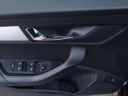 Škoda Karoq Ambition Plus.