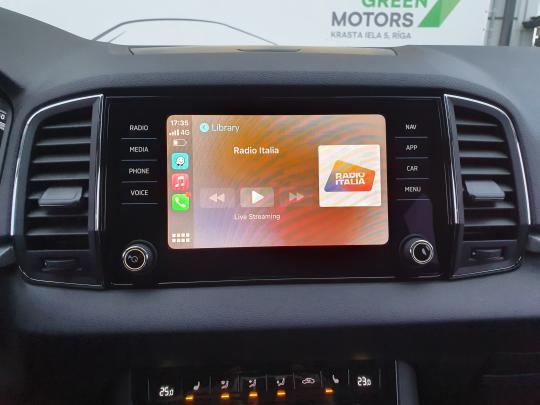 Škoda Karoq Ambition Plus.