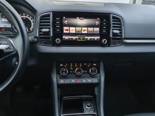 Škoda Karoq Ambition Plus.
