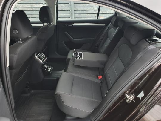 Škoda Superb Ambition.