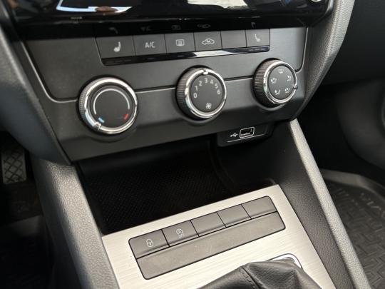 Škoda Octavia HB Active FL PLUS