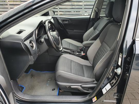Toyota Auris Combi