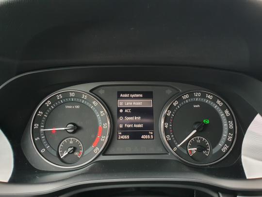 Škoda Octavia Ambition Plus.