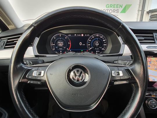 Volkswagen Passat (B8) Combi R-Line 4Motion