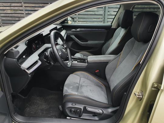 Škoda Superb Selection