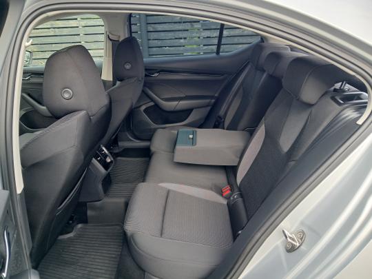 Škoda Octavia Ambition Plus.