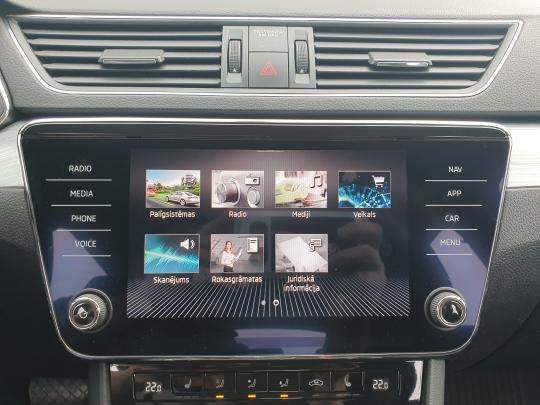 Škoda Superb Combi Ambition FL