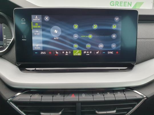 Škoda Octavia Combi Elegance.