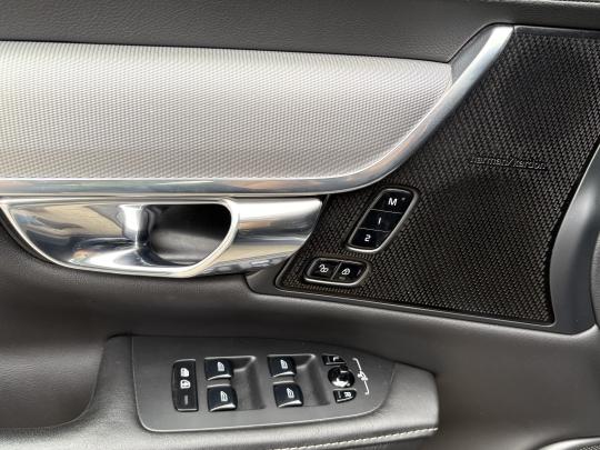 Volvo S90 B5