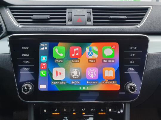 Škoda Superb Ambition.