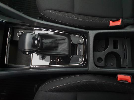 Škoda Karoq Ambition Plus.