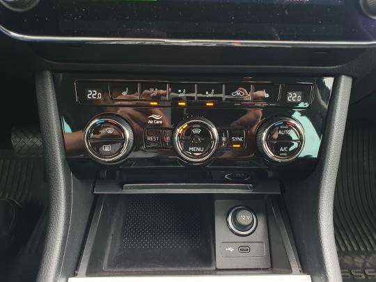 Škoda Superb Combi Ambition FL